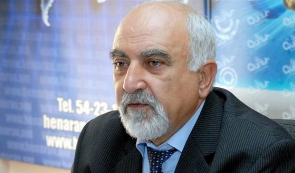 Паруйр Айрикян: Без смены власти инцидент в Армении не разрешится