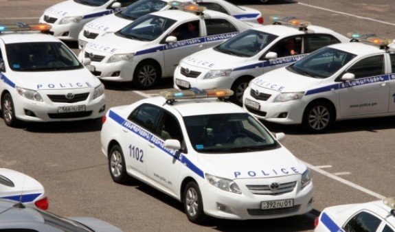«Чоррорд ишханутюн»: Полиция выступает против ездящих колоннами машин