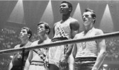 Մուհամեդ Ալին  առաջին ոսկե մեդալը նվաճել է 1960թ տեղի ունեցած օլիմպիական խաղերի ժամանակ