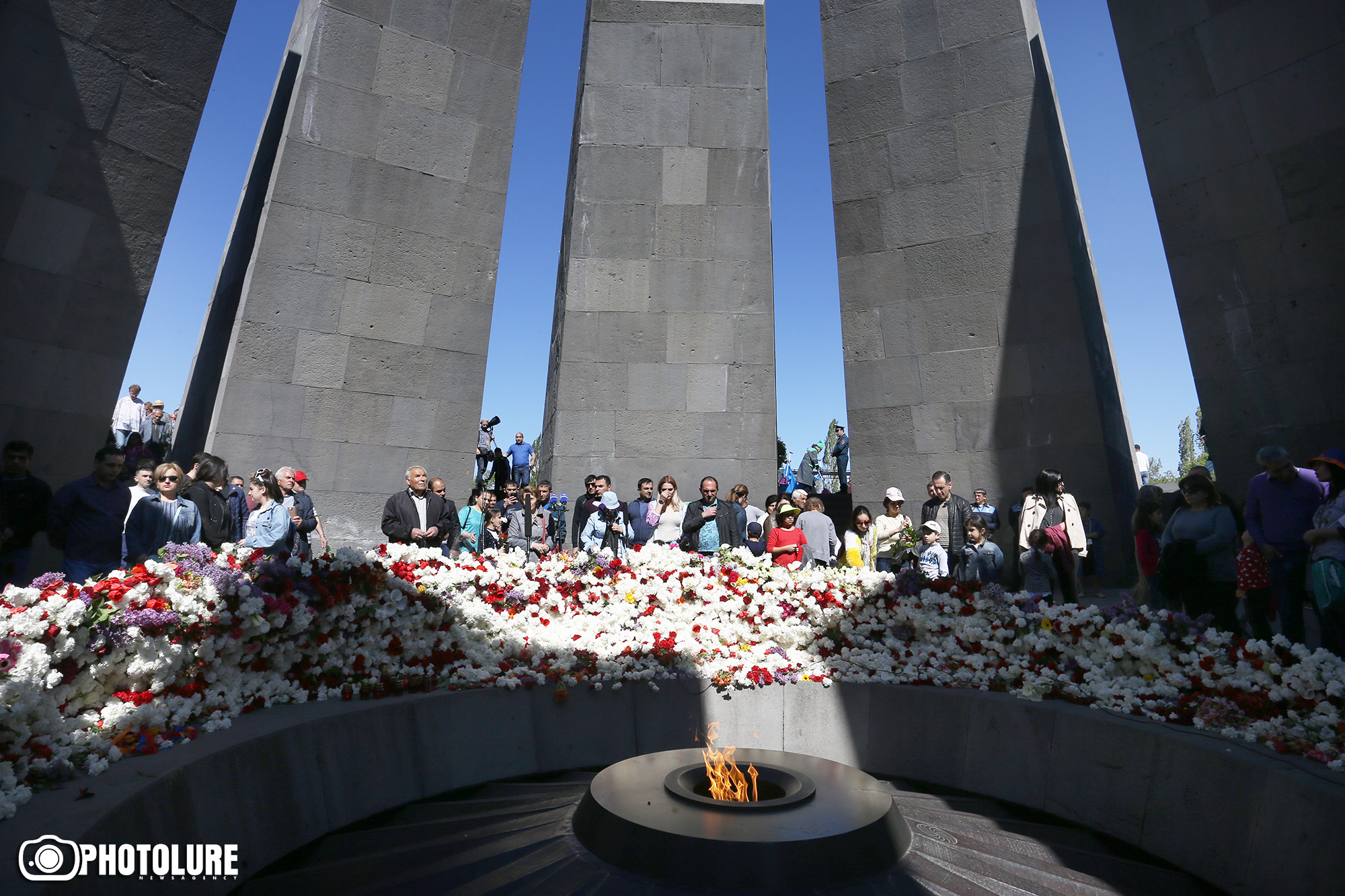 День памяти жертв геноцида армян. Цицернакаберд 1915. Цицернакаберд 24 апреля.