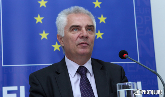 Посол ЕС: Руководство Армении трудится над реализацией прописанных в соглашении с ЕС механизмов