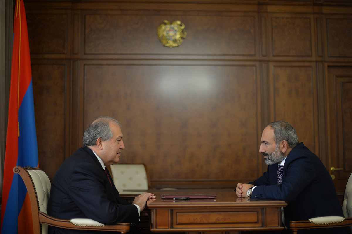 Армения отворачивается от россии. Саркисян премьер Армении. Пашинян и Саркисян.