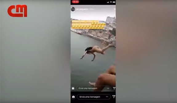 Голая девушка прыгнула с 45-метрового моста в Португалии