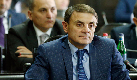 “Жоговурд”: Известно имя возможного кандидата на пост главы Полиции Армении