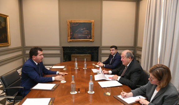 АРМЕНИЯ: Итальянская «Леонардо» приступает к практическим шагам: президенту Армении представили документ о партнерстве с Арменией