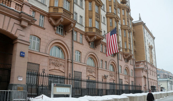 ԱՄՆ դեսպանատունը նախազգուշացրել է Մոսկվայի մետրոներում, առեւտրի կենտրոններում հնարավոր հարձակման մասին ու կոչ արել իր քաղաքացիներին` լքել ՌԴ-ն