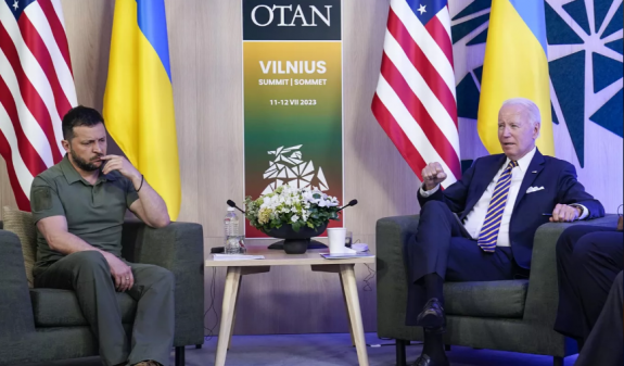 Բայդենն ու Զելենսկին դժգոհ են միմյանցից.ճեղքեր՝ ԱՄՆ-ի և Ուկրաինայի նախագահների հարաբերություններում