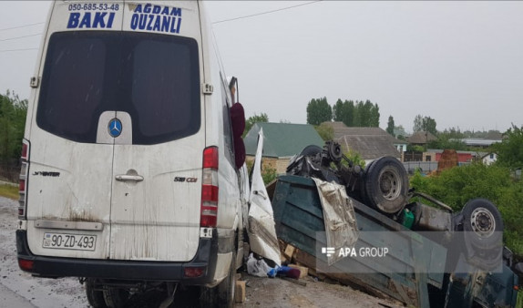Ադրբեջանում բեռնատարի և միկրոավտոբուսի բախման հետևանքով տուժել է 11 մարդ