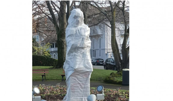 Ֆրանսիայում պատրաստվում են ապամոնտաժել ադրբեջանցի բանաստեղծուհի Նատավանի հուշարձանը